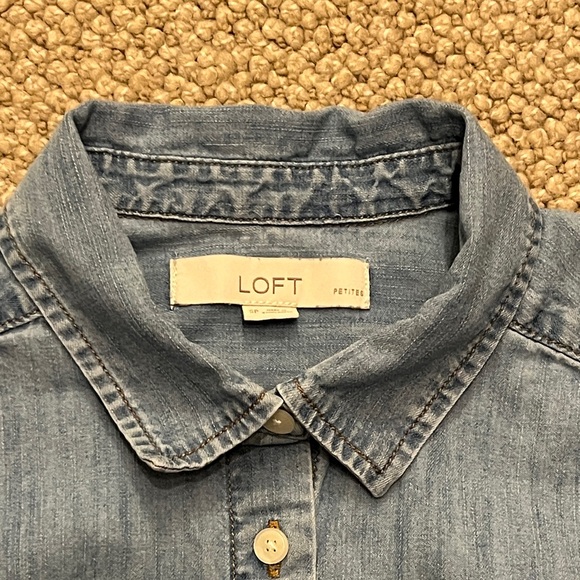 LOFT Light Blue Denim/Chambray Button Down Shirt - Picture 3 of 14